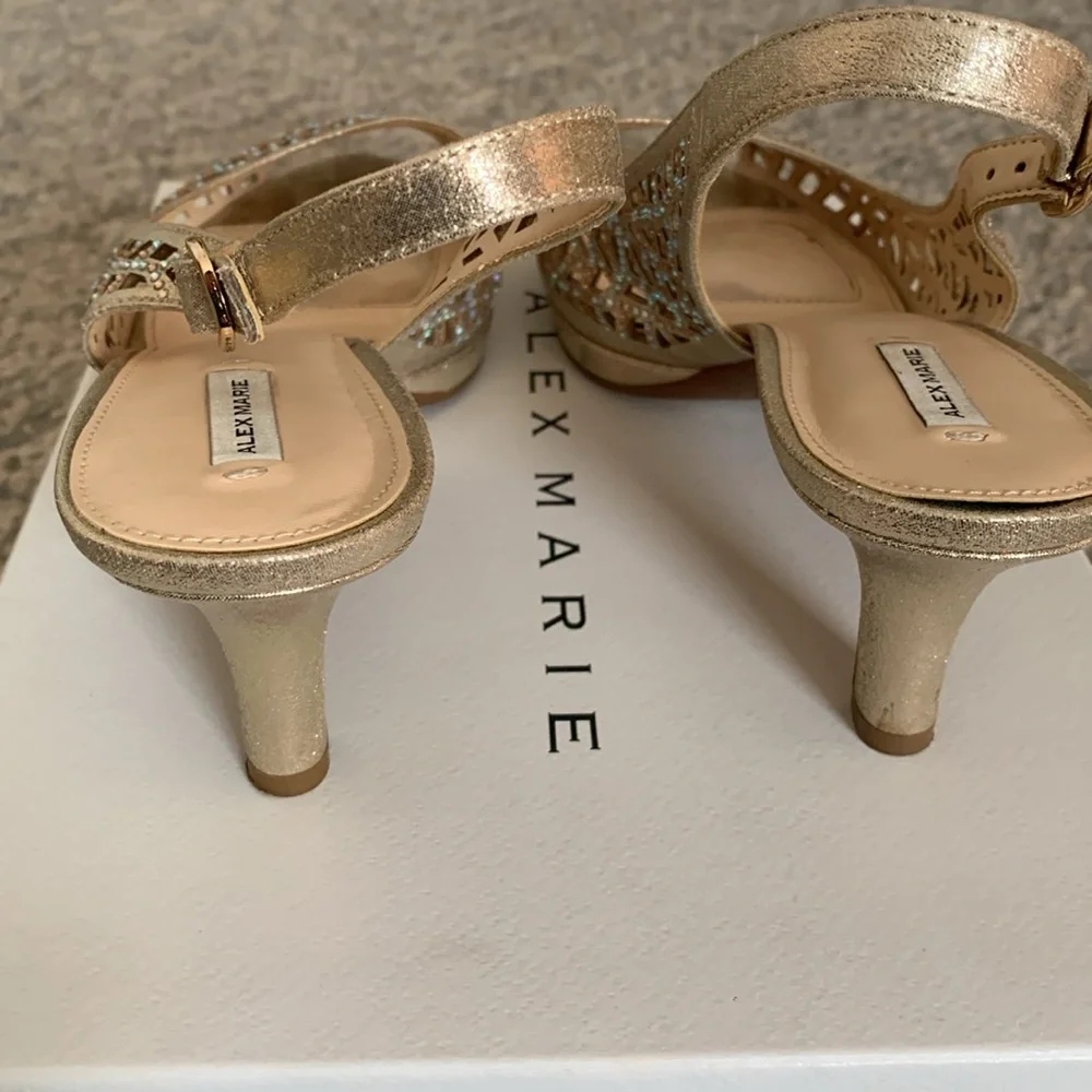 Alex Marie Gold 2 1/2” Heels with Intricate Cutout Design EUC
